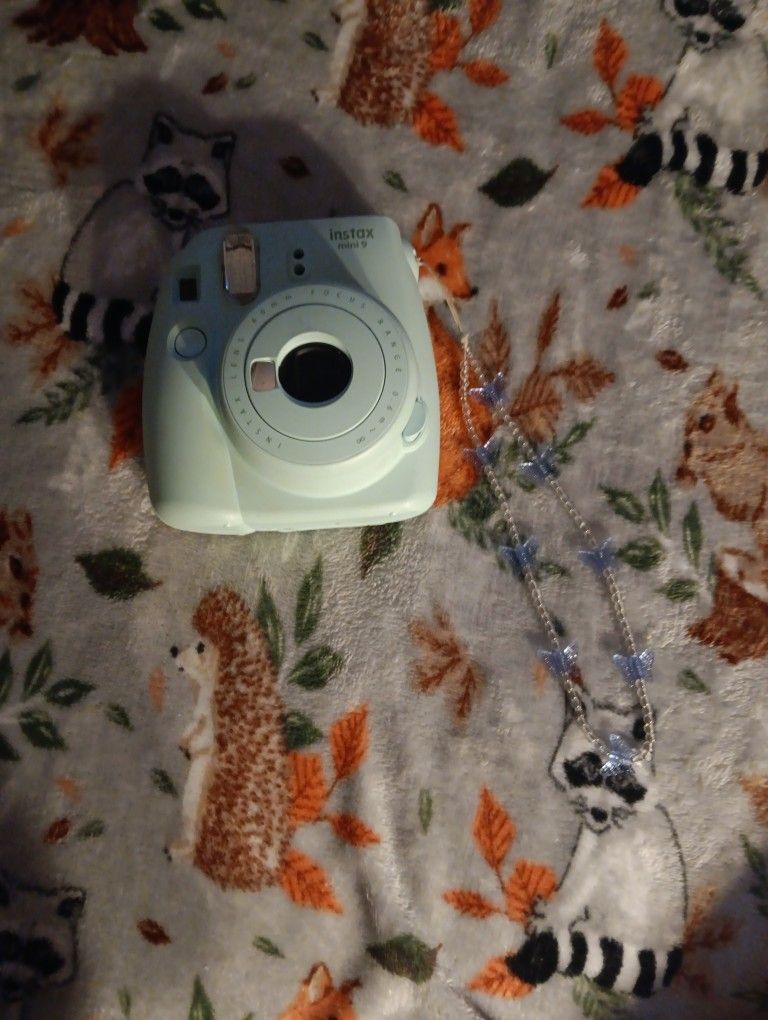 Instax Mini 9 Polaroid Camera