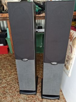 Polk Audio Floor Standing Tower Speakers Pair