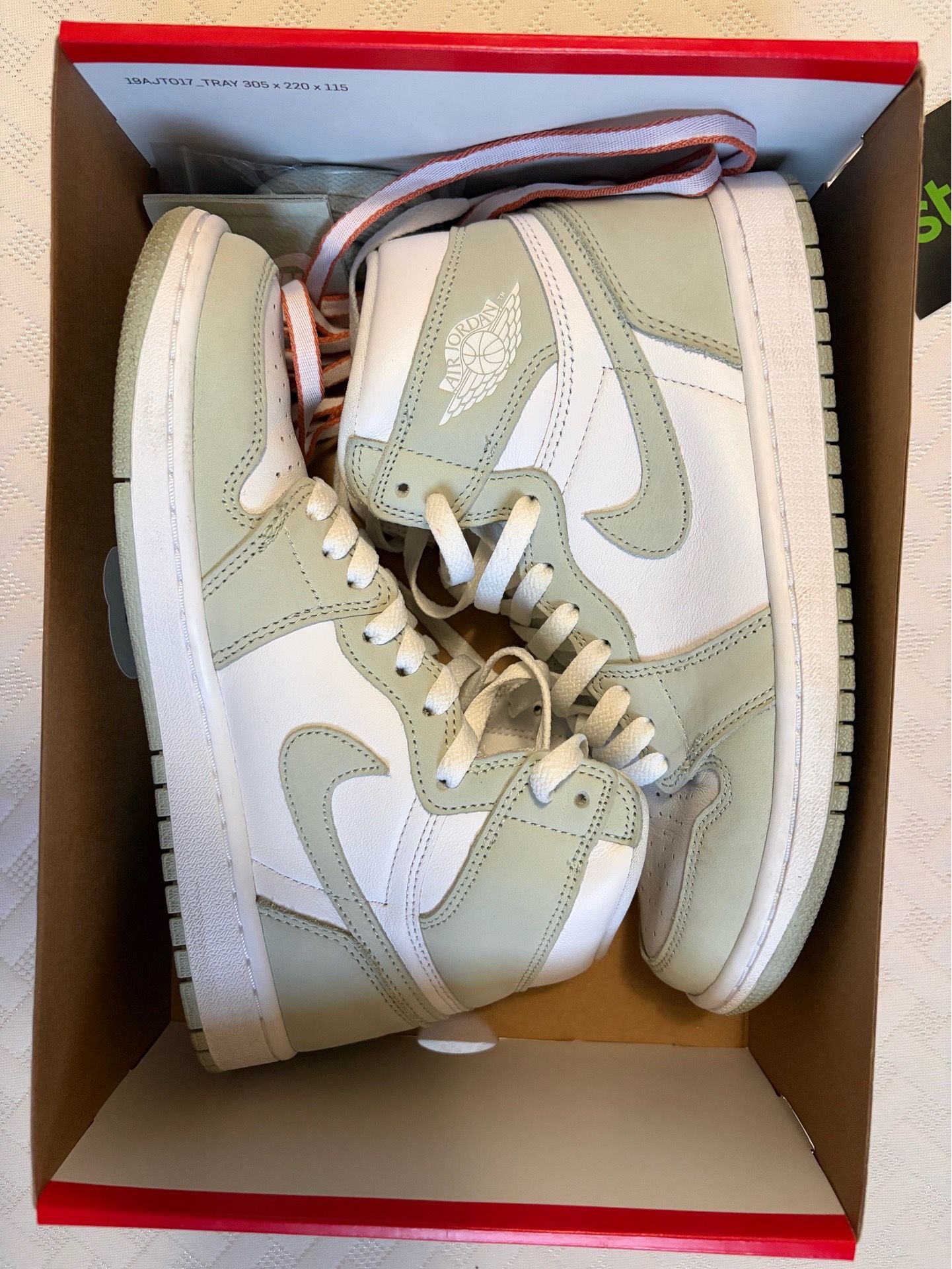 Seafoam Jordan 1