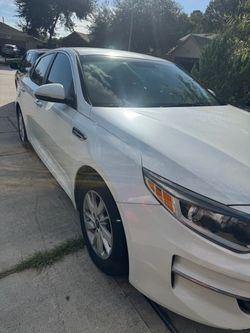 2017 KIA Optima