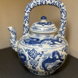 Vintage Porcelain Dragons Blue & White Teapot Kettle 