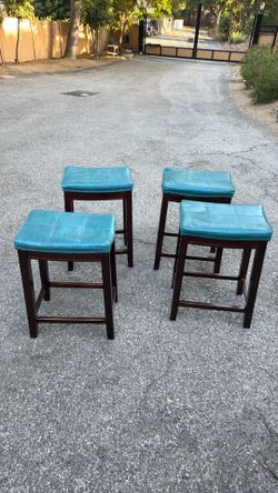 Free barstools