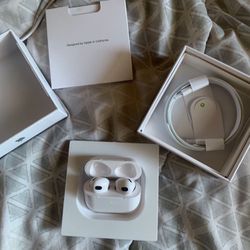 *BEST OFFER* Apple AirPods 3rd Generation 