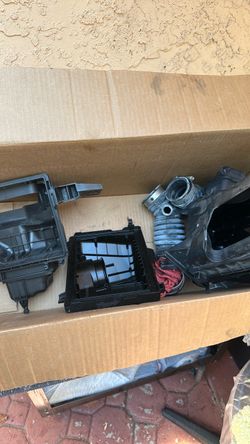 Q50 vr30 stock intakes