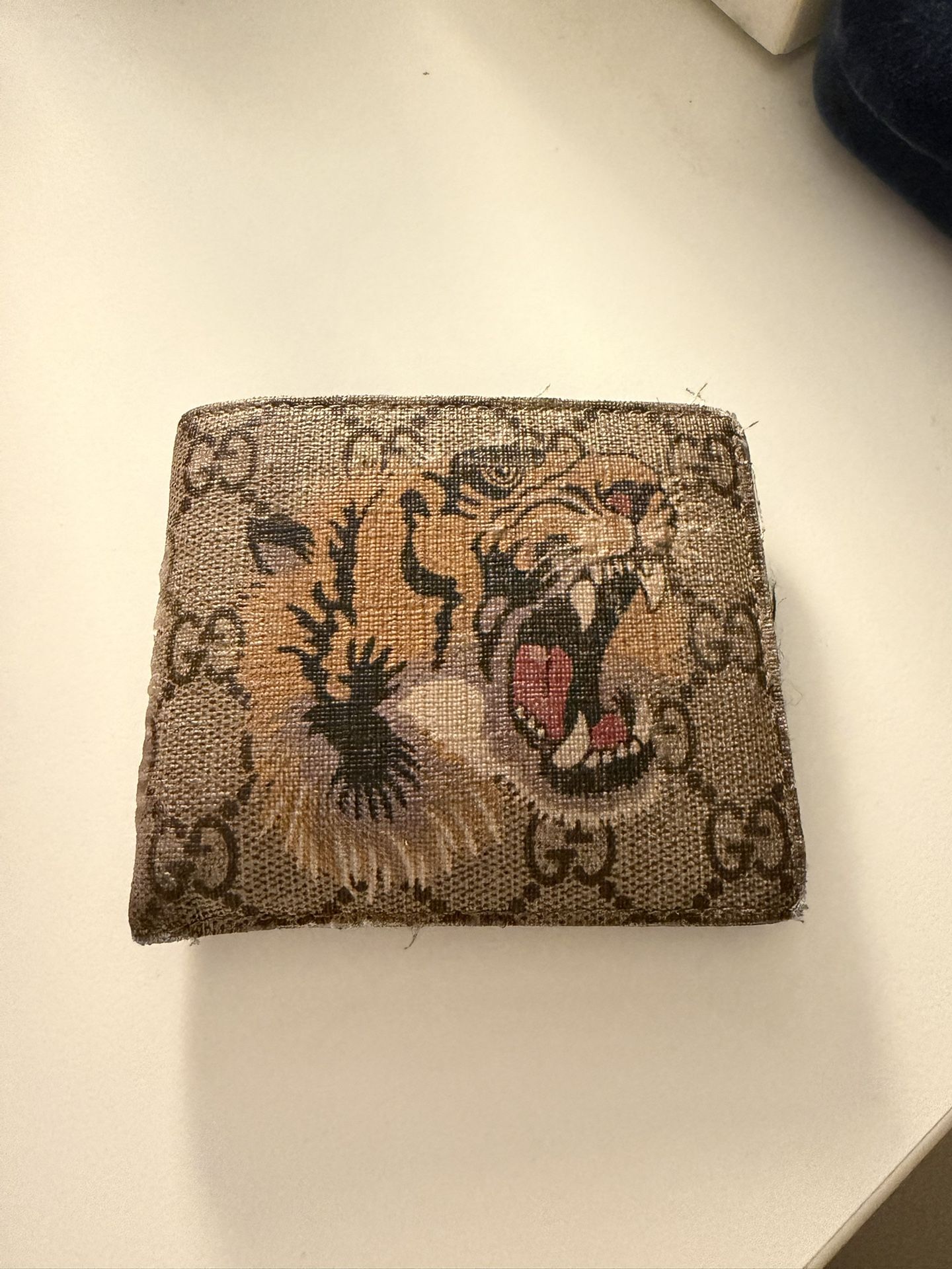 AUTHENTIC Gucci Wallet
