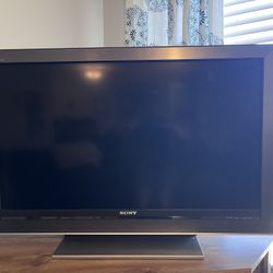 40" Sony Bravia TV