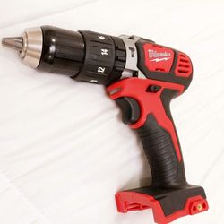 M18 Milwaukee 1/2" Hammer Drill Driver 