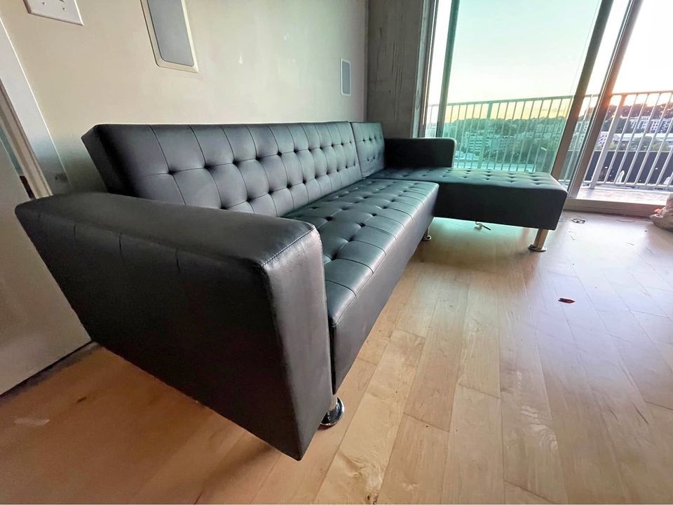 Brand New Black Leather sectional Sofa