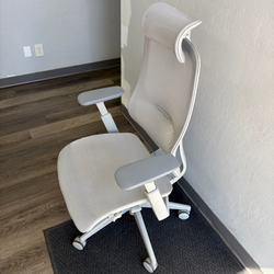 Ergonomic Mesh Office Chair with Armrests
