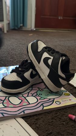 Nike pandas size 4 1/2