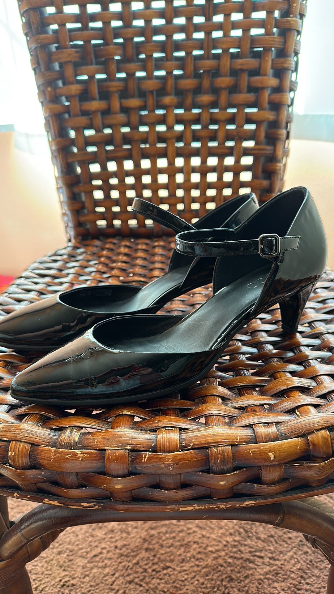 Ecco Patent Leather Heels 