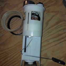 Fuel Pump Dodge 97 1500