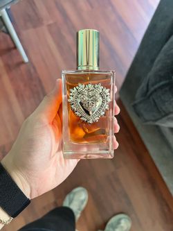 Women’s Fragrance / Perfumes