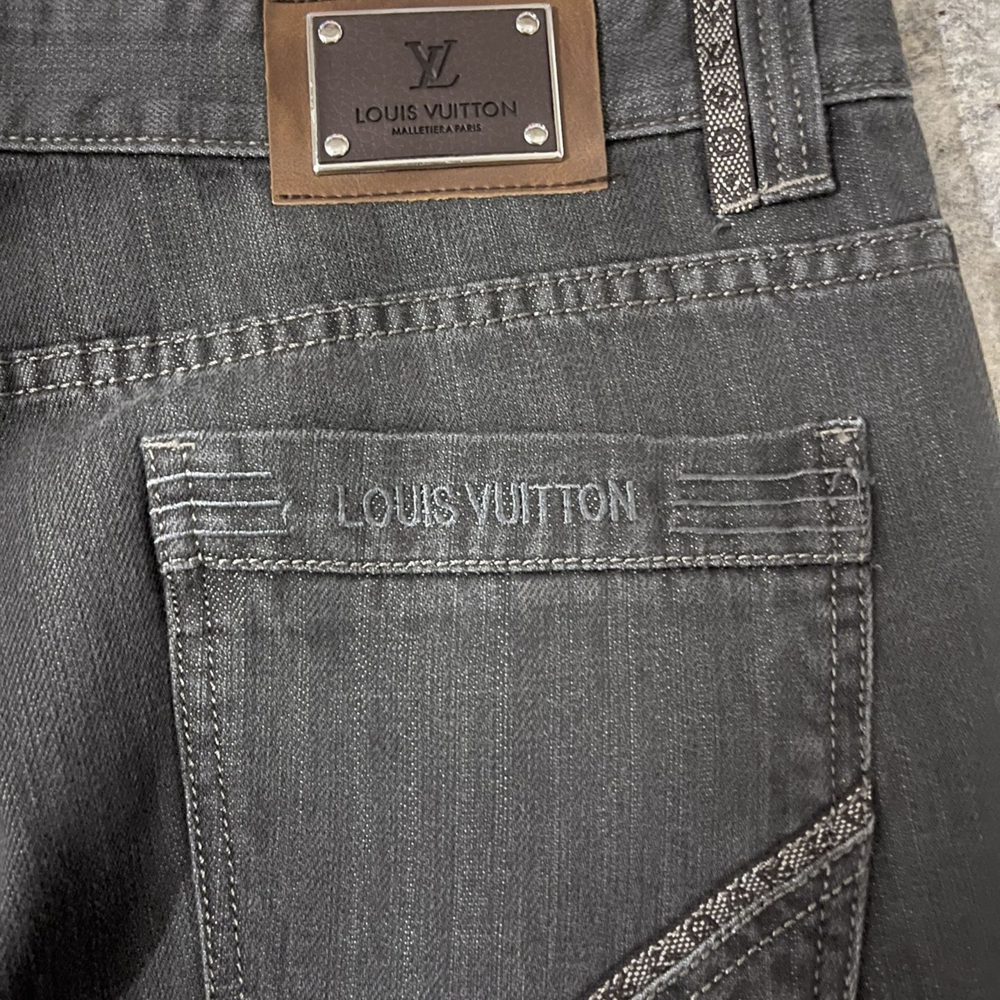 BRAND NEW Louis Vuitton LV Black Denim Monogram Slim Jeans sz.36 NWT for  Sale in Woodbridge, VA - OfferUp