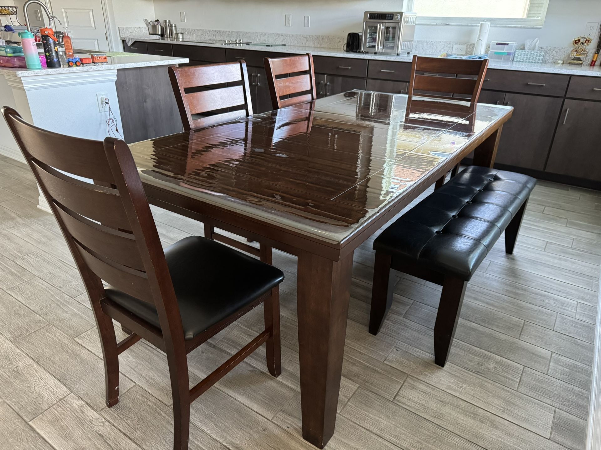 Dinning Table With Chairs and Bench