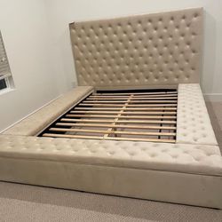 BRAND NEW QUEEN /KING SIZE BED FRAME 