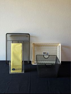 Desk organizer
