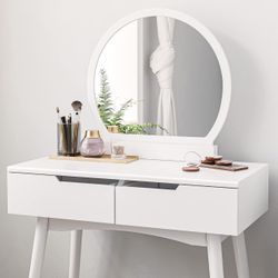 Vanity Desk With Mirror