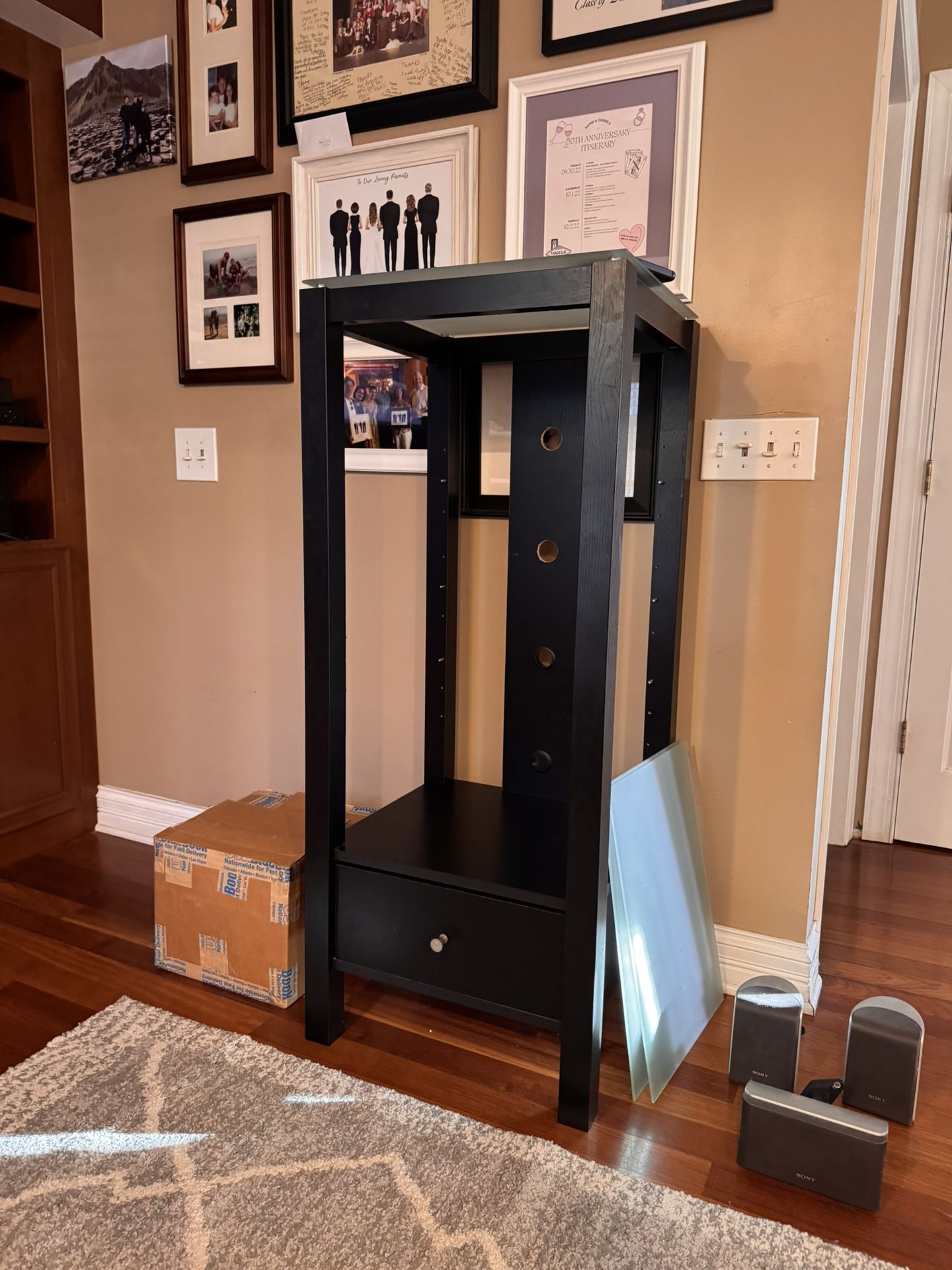 Stereo Cabinet W/accessories