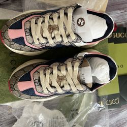 Sz 5.5 Women 