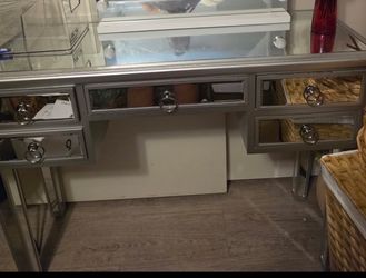 Vanity Desk