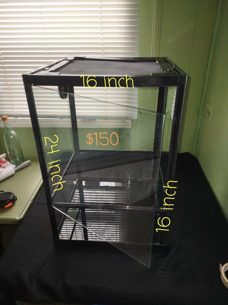 large terrarium 120$