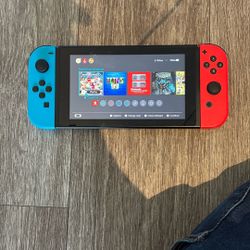 Nintendo Switch 