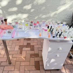 Nail Salon - 3 drawer table with adjustable LED light (Moving Sale)