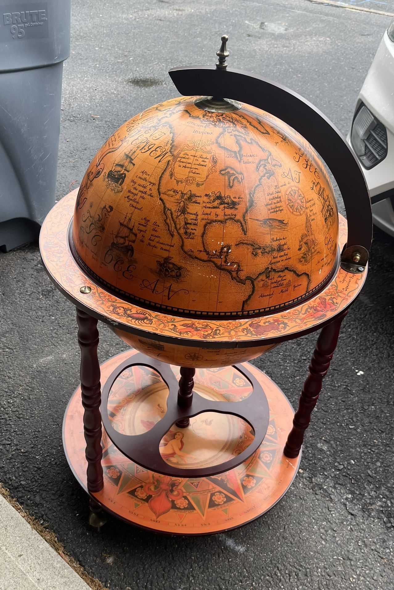 Old World Italian Style 16th Century Replica World Globe Wine & Spirits Bar