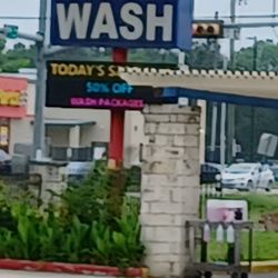 CAR WASH SUPERIOR MERMAID  SOLICITA PERSONAL MUJERES