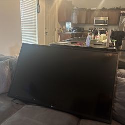 LG TV 45 Inch  For Sale 