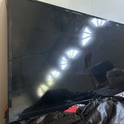 Element Tv     NEED GONE !!  WILL NEGOTIATE PRICE 