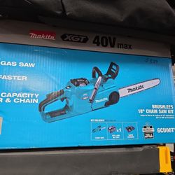 Makita
XGT 18 in. 40V max Brushless Electric Cordless Battery Chainsaw Kit (5.0Ah)