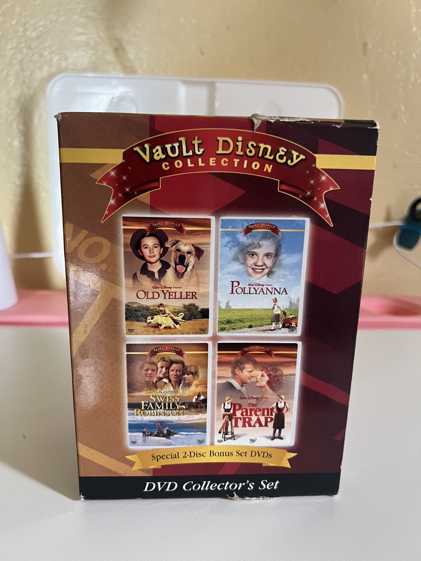 Vault Disney Collection Old Yeller, Pollyanna, Swiss Family, Parent(DVD, 8-Disc)