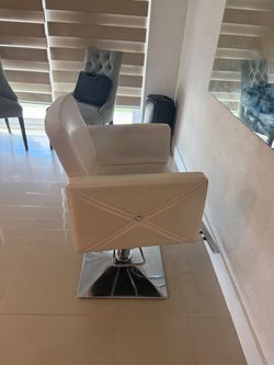 Sillas de peluquería usadas cómo nuevas