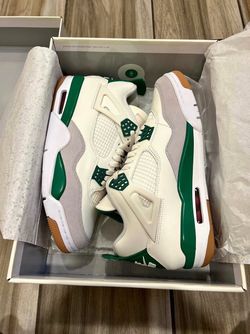 Pine green 4s