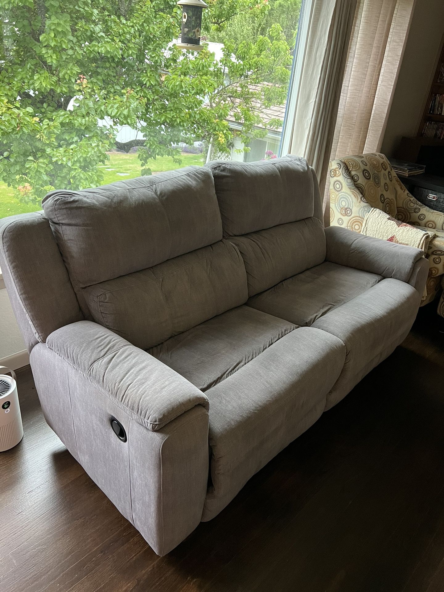 Scotchguard Treated Recliner Loveseat 1-1/2size $225
