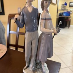 Lladro #1453 Golfing Couple Mint Condition 1984 edition 