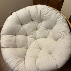 Papasan Chair with Footrest