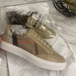 Burberry Sneakers