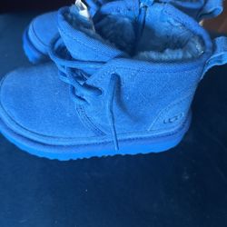Toddler UGG size 9c