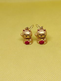 Gold Maneki Neko Dangle Earrings