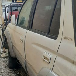 Auto parts  Toyota 4 Runner Limited Edition 2002 Parting out,Partes 
