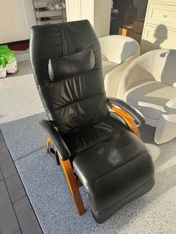 Novus Black Leather Recliner Chair w Wood Frame