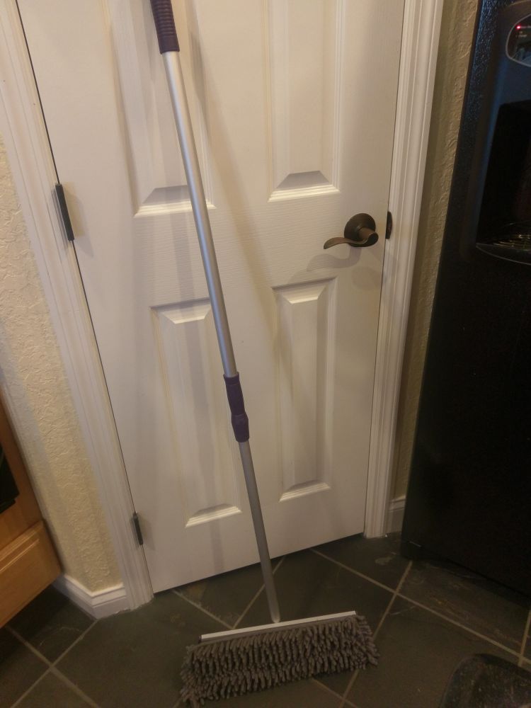 Free Bellewood Mop/sweeper