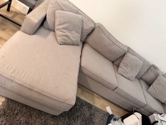 Macy’s Radley Sectional – Very Comfortable