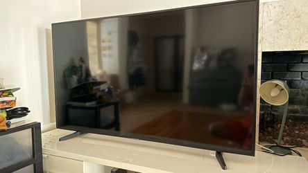 Samsung 55” 4K UHD Smart TV – $100 FIRM
