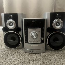 Sony S-Master 5 disc stereo w./ speakers!!! 