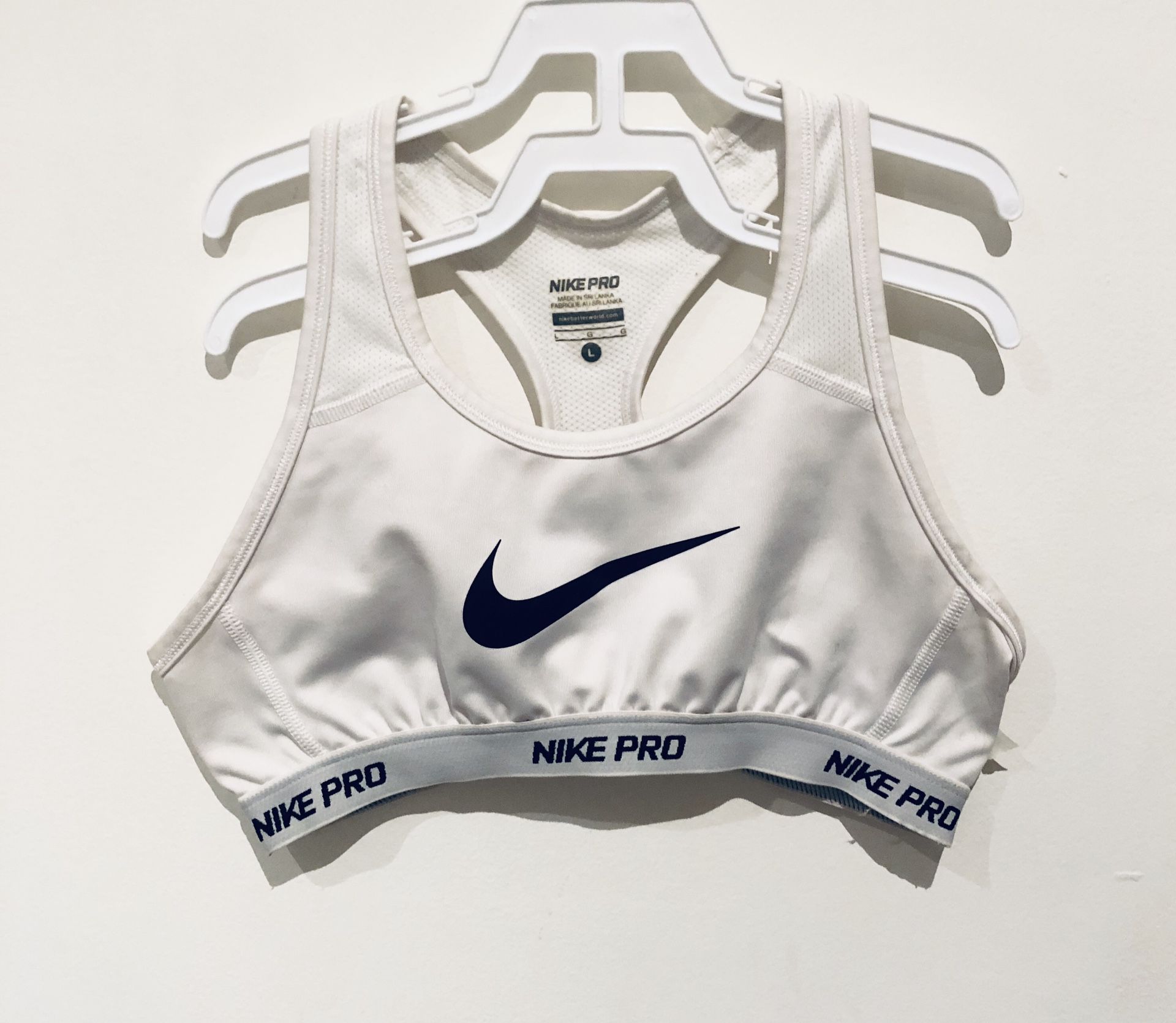 Size Large Women’s Sports Bra by Nike