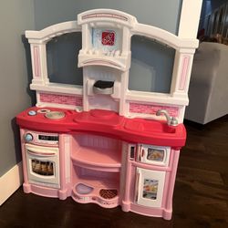 Step 2 Play Kitchen